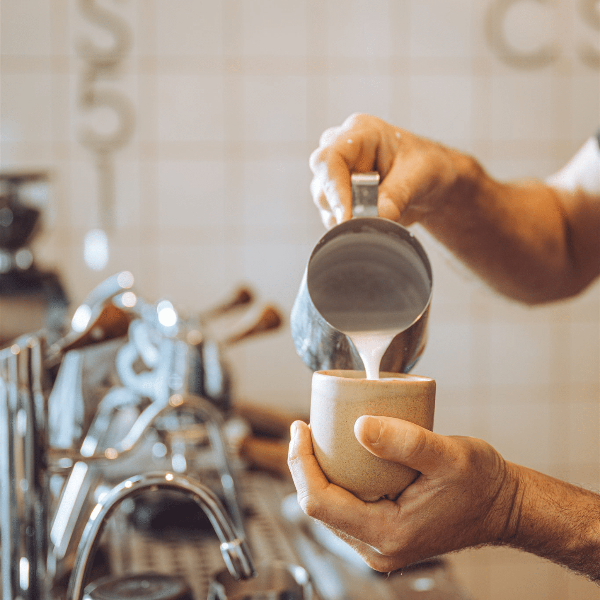 מארז מתנה לאוהבי קפה | קפוצ'ינו קטן - Ceramora כוסות קורטדו