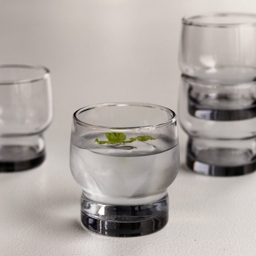 כוס זכוכית שחורה - יפנית - Ceramora כוסות לאטה