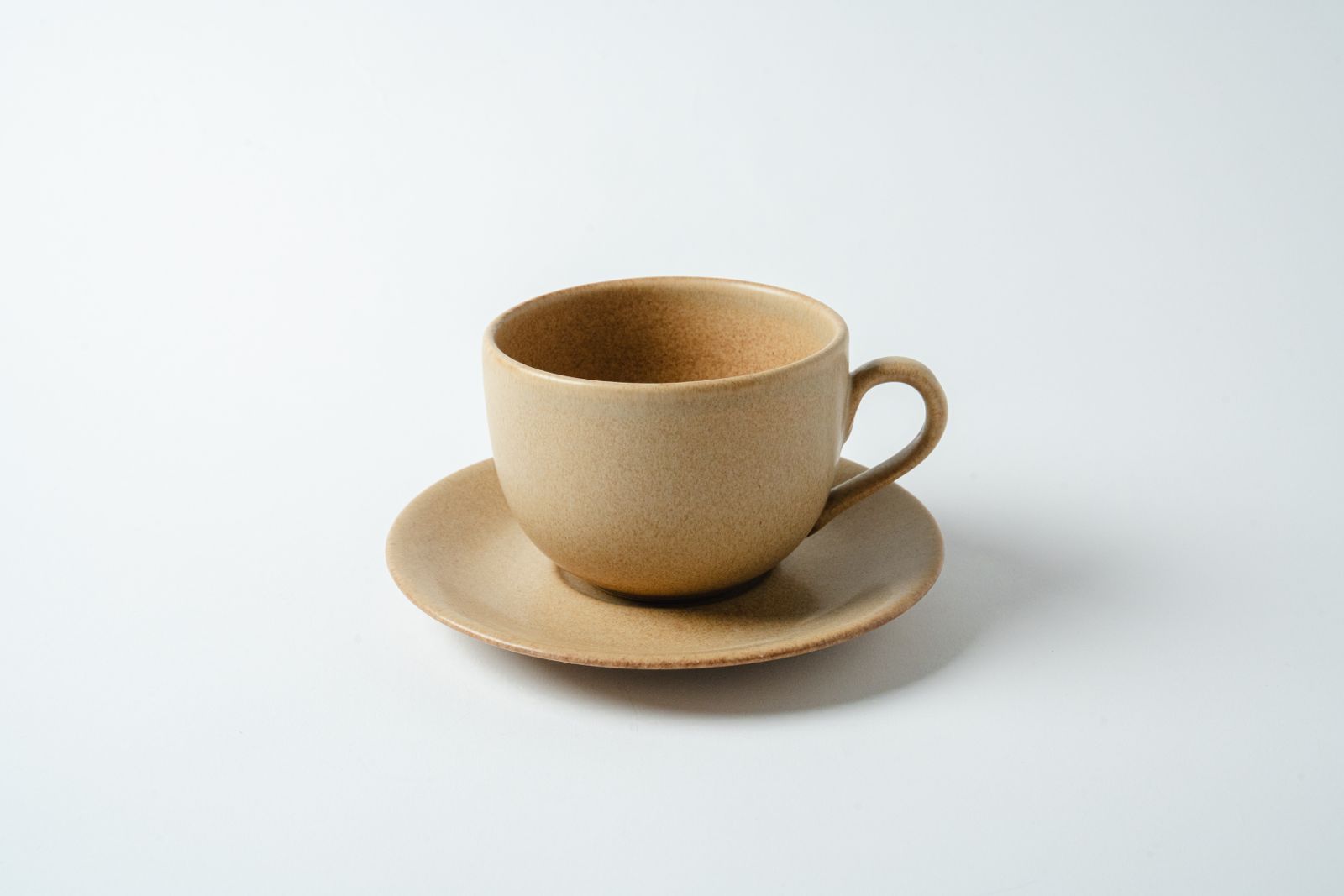 ספלים ומאגים - Ceramora