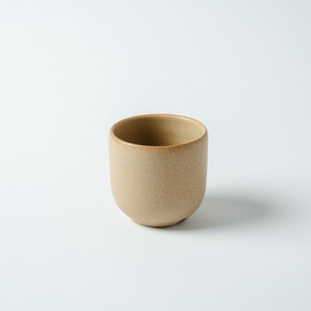 מארז מתנה – 4 כוסות בצבעי אדמה - Ceramora כוסות קורטדו