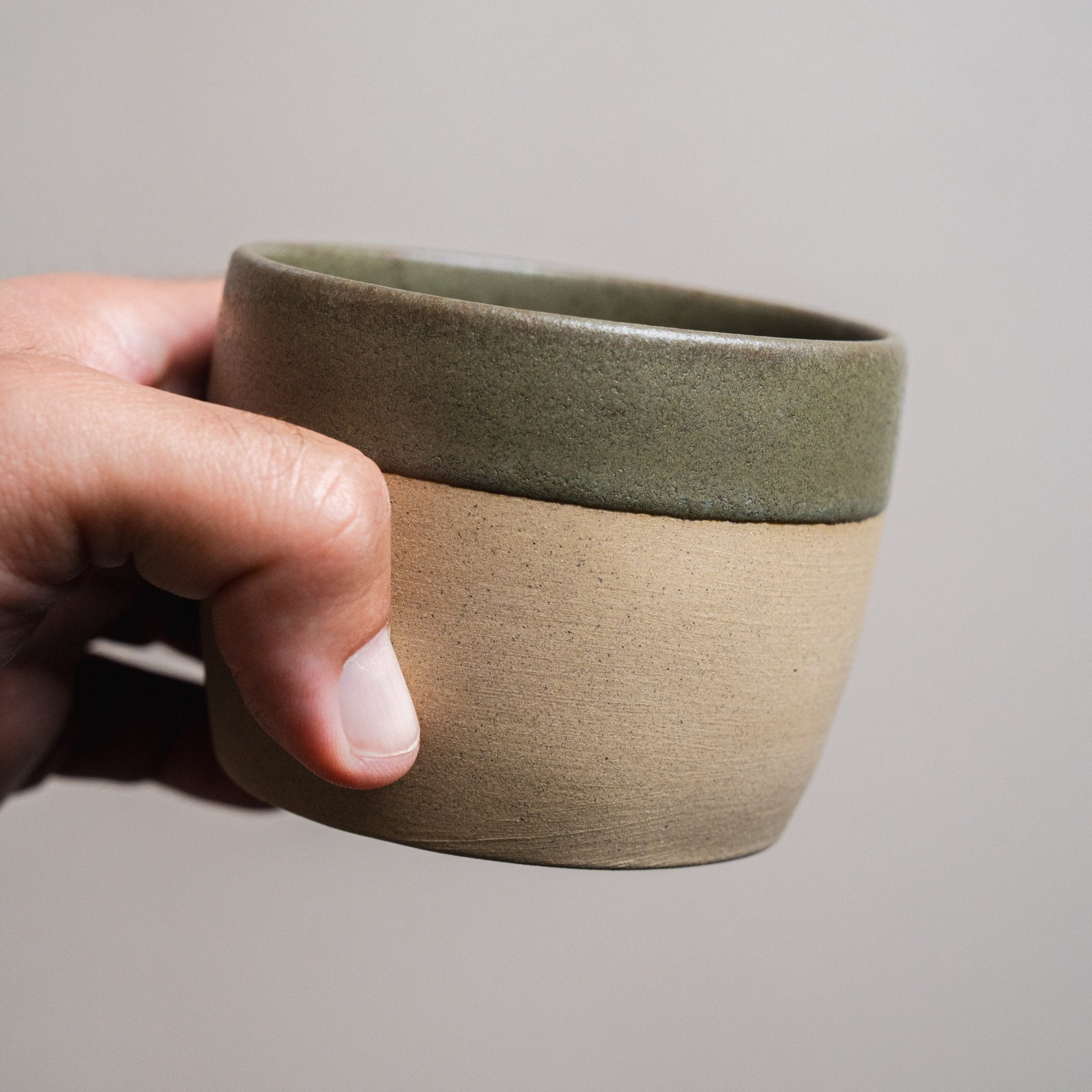 מארז מתנה מעץ - קפוצ׳ינו עגלגלות - Ceramora כוסות קורטדו