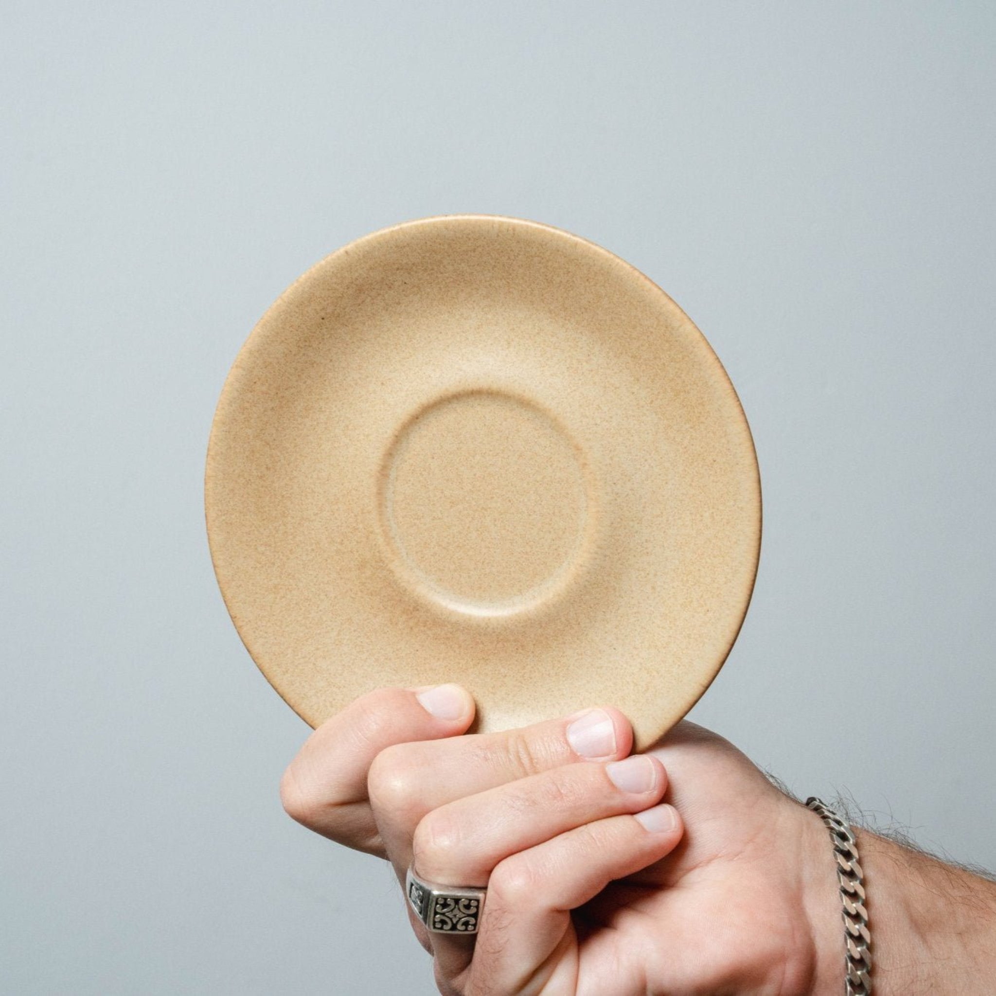 כוס קפוצ'ינו גדול – חיבוק מסדרת נגה - Ceramora כוסות מאג