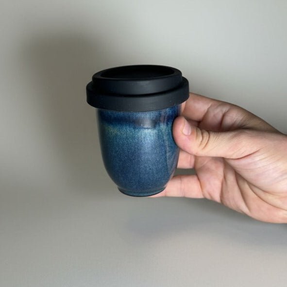 כוסות Take Away מקרמיקה של סאראמורה - Ceramora כוסות לאטה